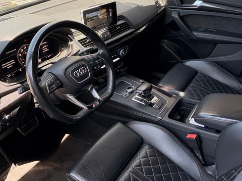 Used 2018 Audi SQ5 Prestige w/ Prestige Package AWD/4WD image 2