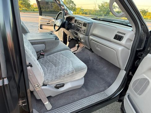 Used 2000 Ford F350 4x4 Regular Cab Super Duty image 13