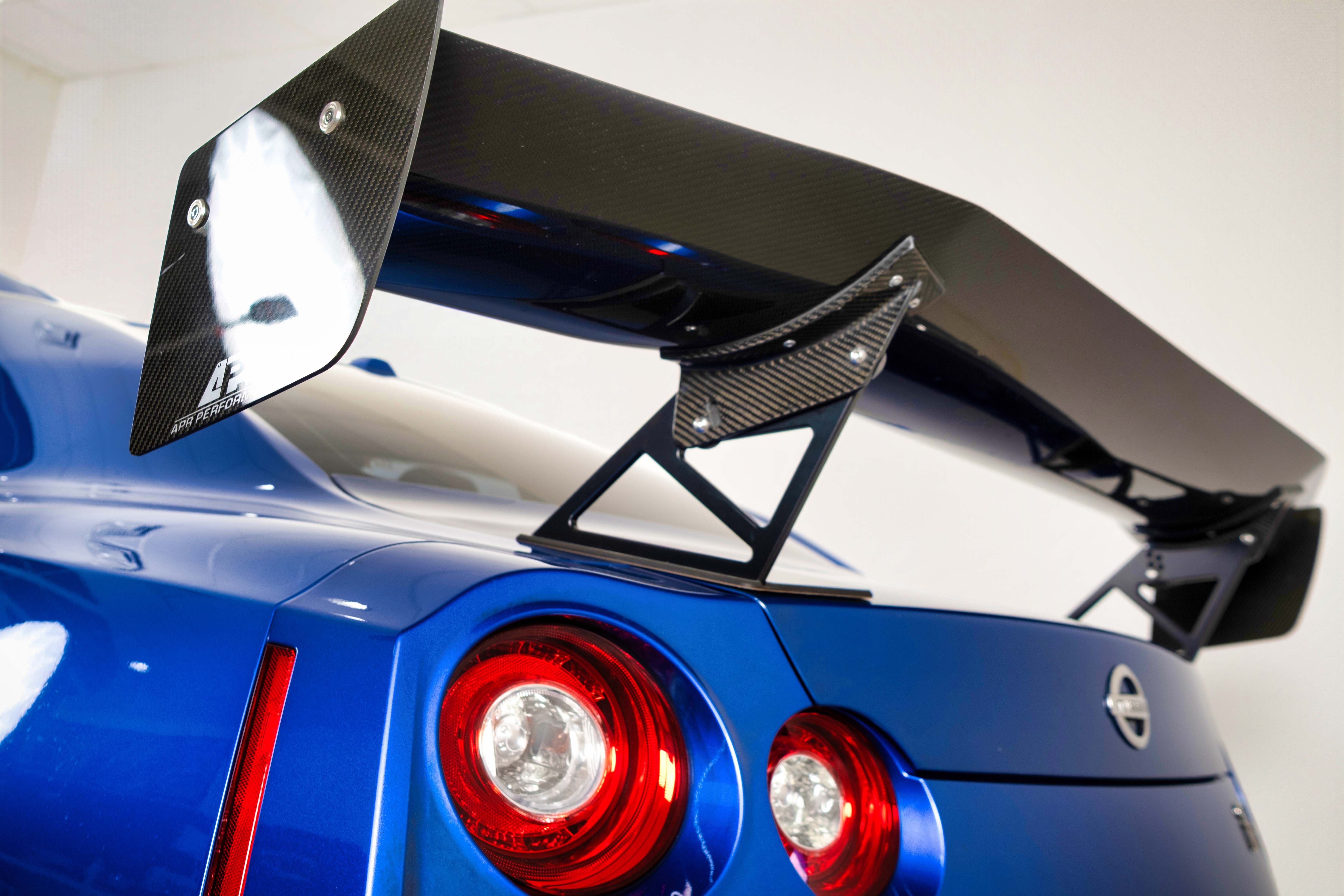 Used 2021 Nissan GT-R Premium AWD/4WD image 21