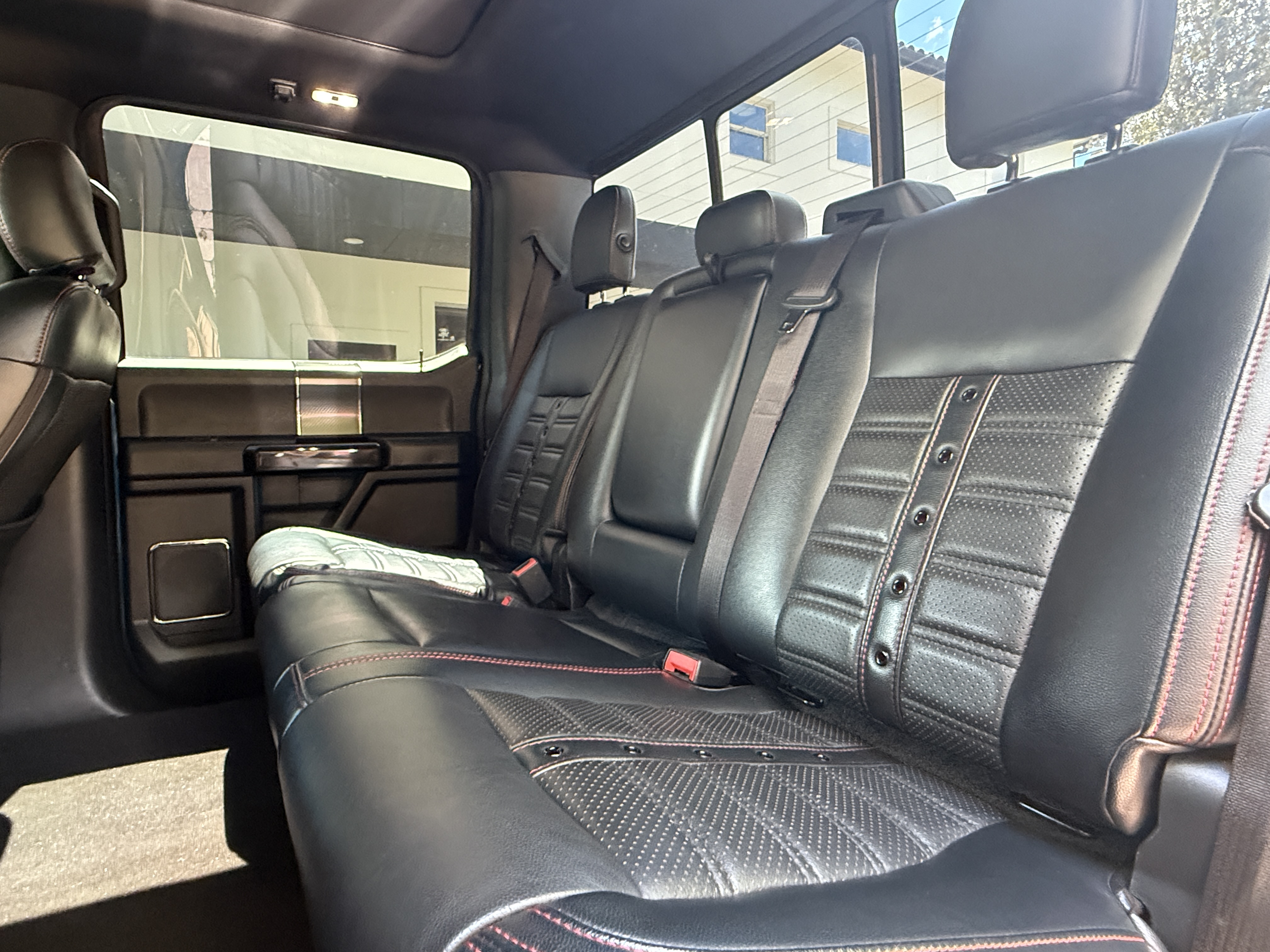 Used 2018 Ford F150 Lariat w/ Equipment Group 502A Luxury AWD/4WD image 13