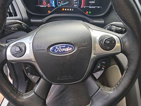 Used 2015 Ford C-MAX SE w/ Equipment Group 202A image 9