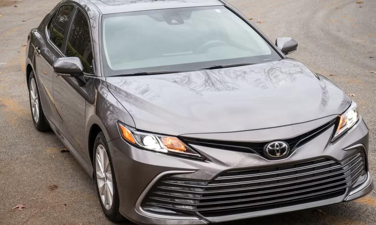 Used 2024 Toyota Camry LE w/ Convenience Package FWD image 2