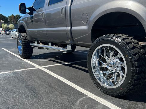 Used 2007 Ford F250 Lariat AWD/4WD image 6
