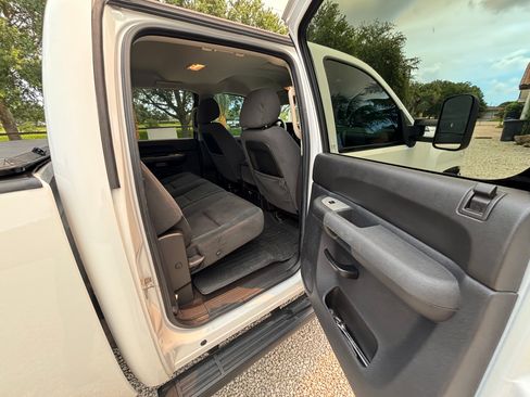 Used 2009 Chevrolet Silverado 2500 LT RWD image 15