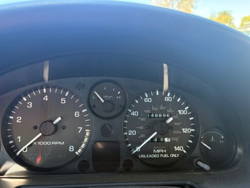 Used 1997 MAZDA MX-5 Miata image 13