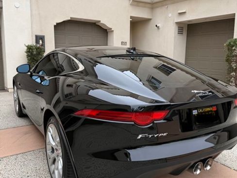 Used 2015 Jaguar F-TYPE Coupe RWD image 2