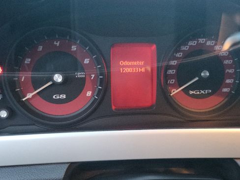 Used 2009 Pontiac G8 GXP image 13