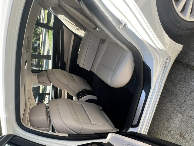 Used 2012 BMW 750Li RWD image 9
