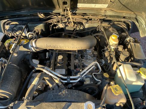 Used 2002 Jeep Wrangler Sport image 19