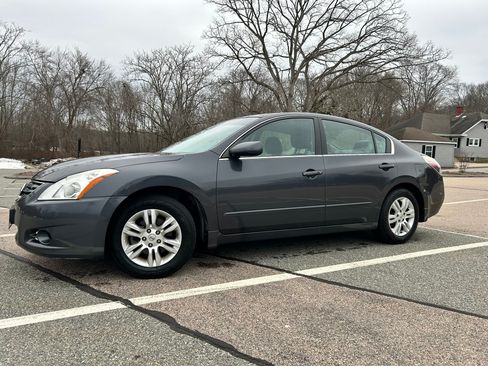 Used 2012 Nissan Altima 2.5 S w/ Convenience Pkg image 2