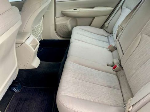 Used 2013 Subaru Legacy 2.5i image 8