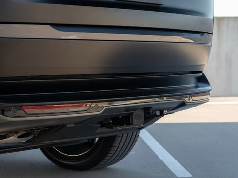 Used 2023 Land Rover Range Rover First Edition image 9