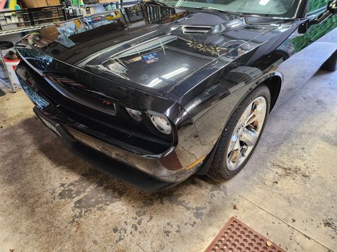 Used 2012 Dodge Challenger R/T Plus image 13