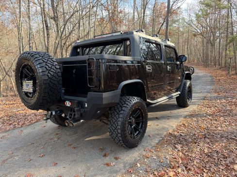Used 2005 HUMMER H2 SUT w/ Preferred Equipment Group image 9