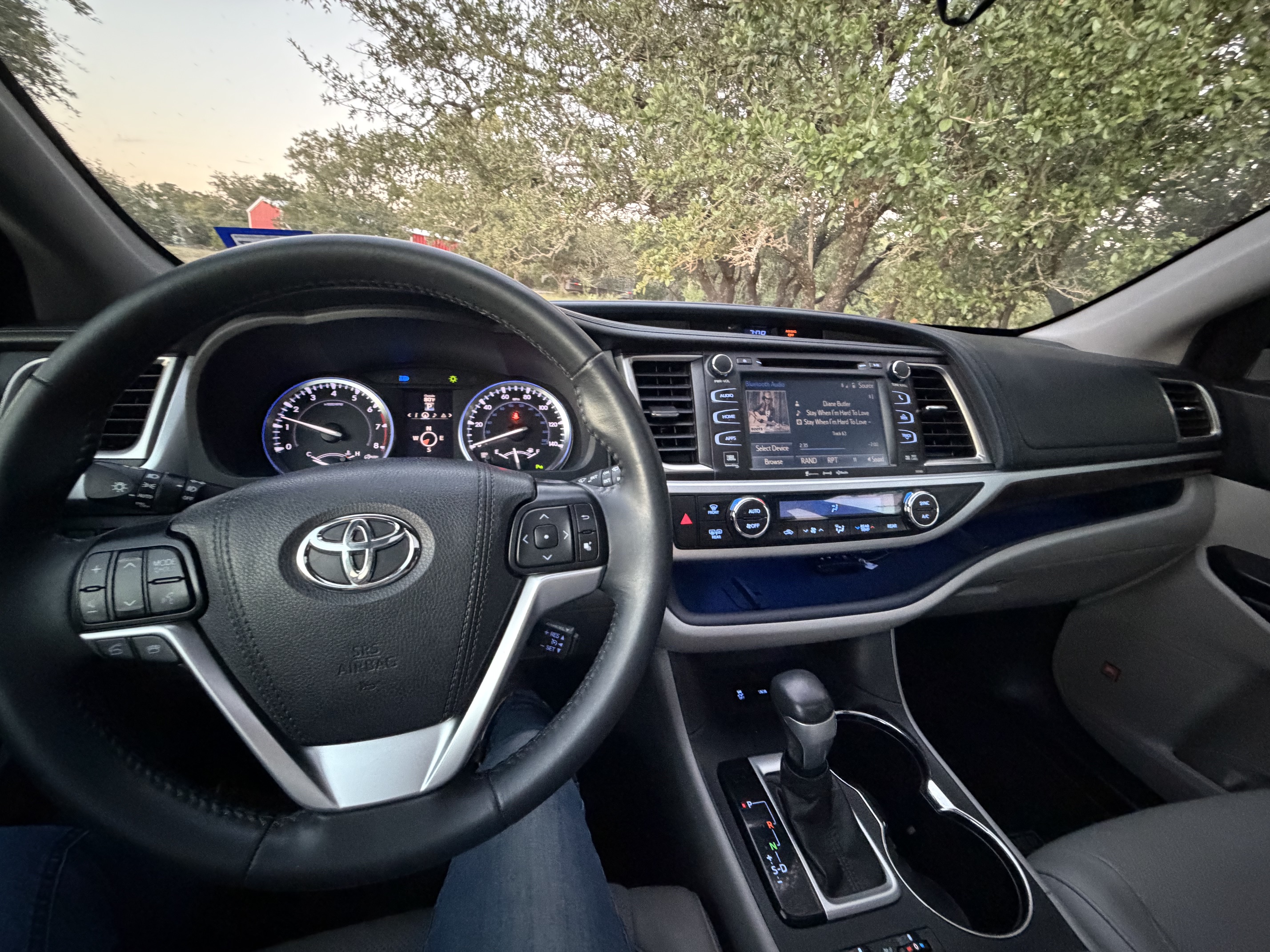 Used 2016 Toyota Highlander Limited FWD image 8