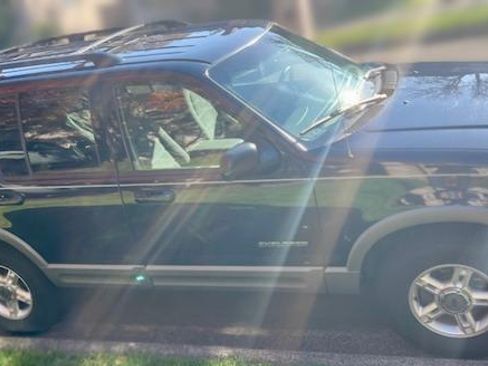 Used 2002 Ford Explorer XLT image 4