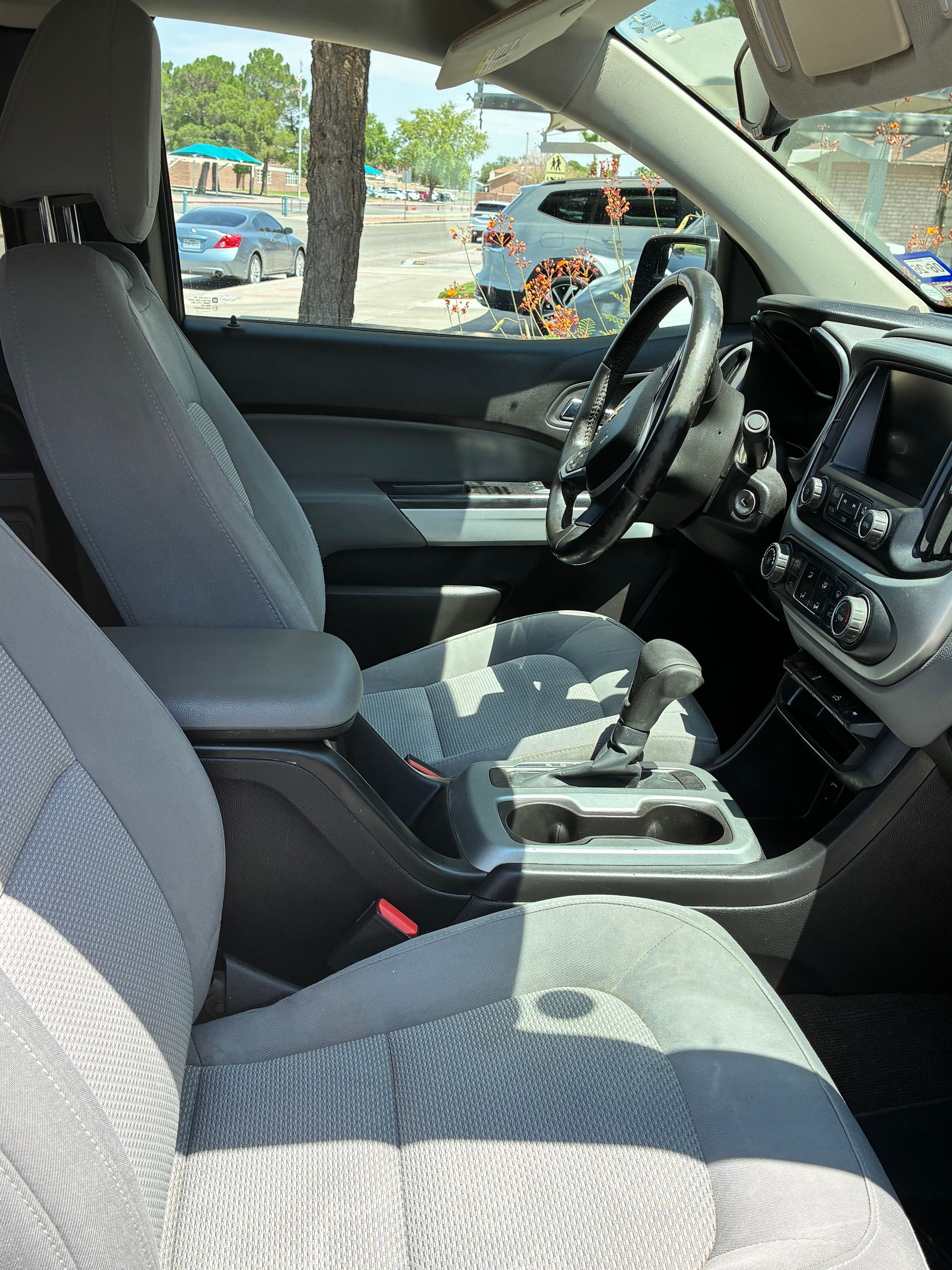 Used 2015 Chevrolet Colorado LT RWD image 9