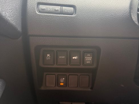 Used 2014 Nissan Rogue SL w/ SL Premium Package FWD image 11