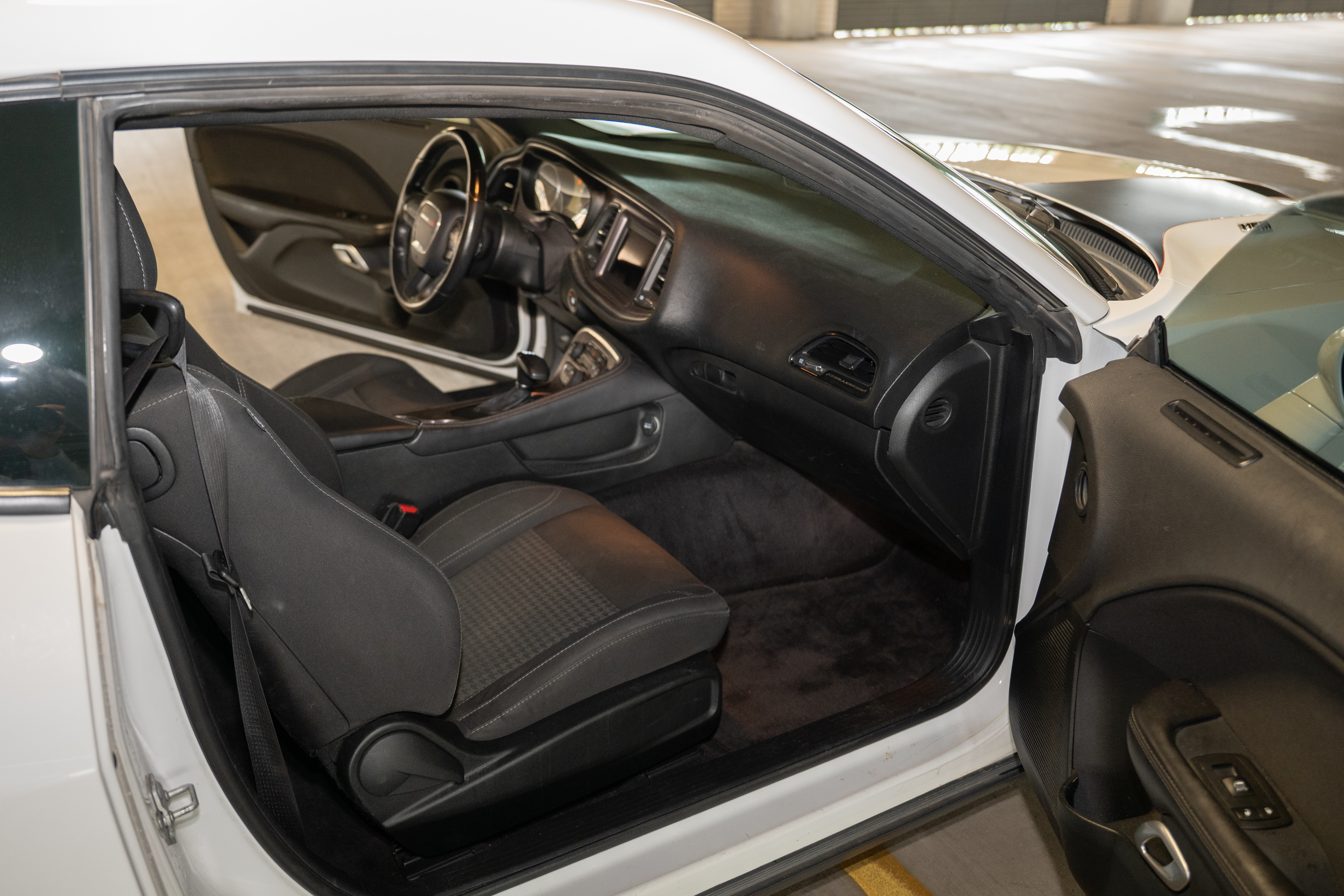 Used 2018 Dodge Challenger R/T RWD image 11