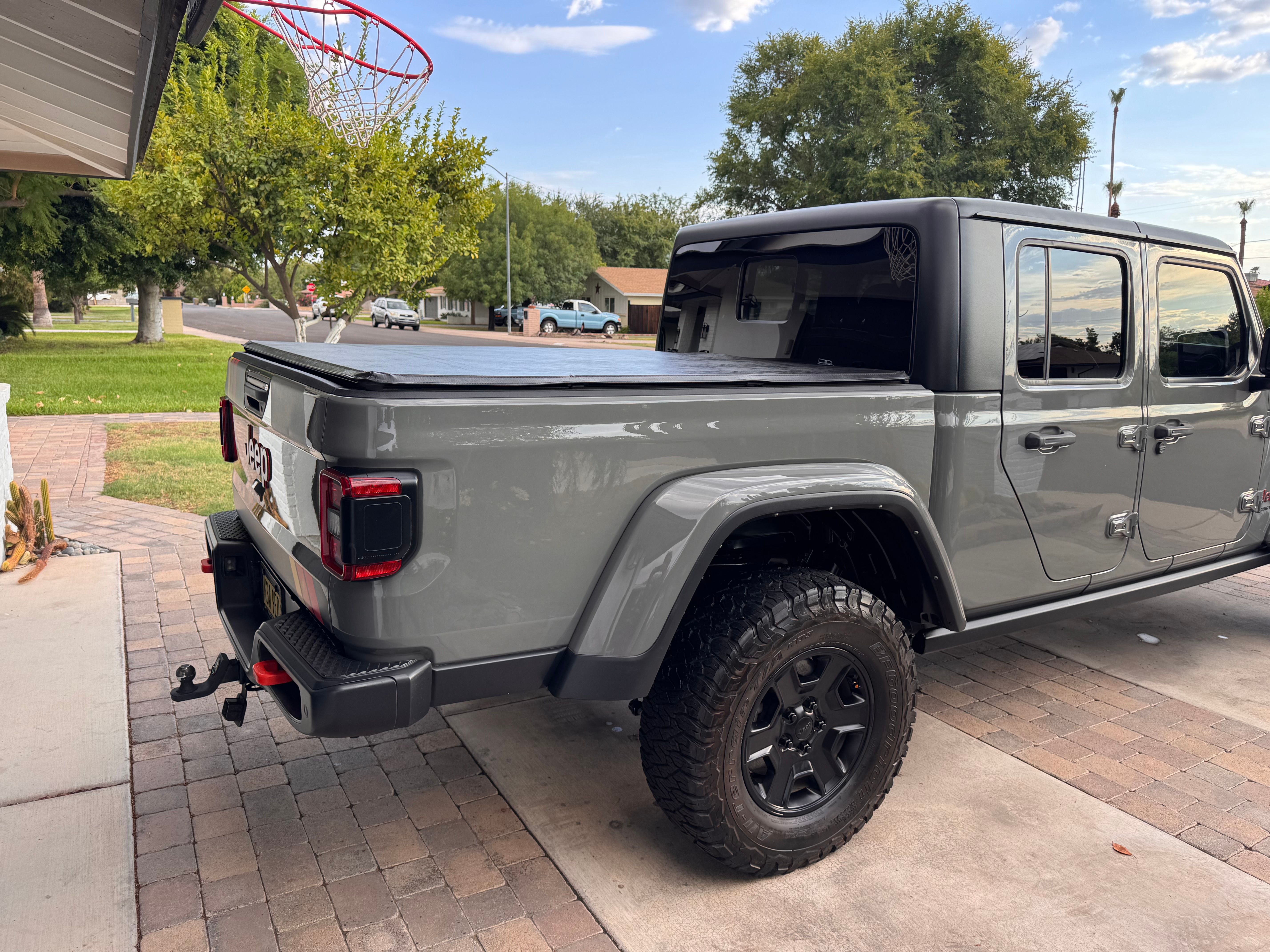 Used 2022 Jeep Gladiator Mojave w/ LED Lighting Group AWD/4WD image 8