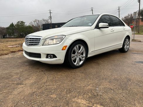 Used 2011 Mercedes-Benz C 300 Sedan image 2