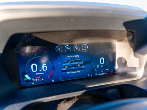 Used 2024 Ford Expedition Limited image 18