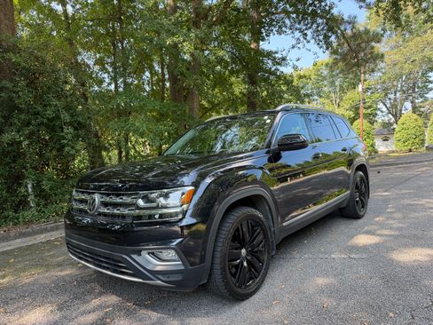 Used 2018 Volkswagen Atlas SEL Premium AWD/4WD image 1