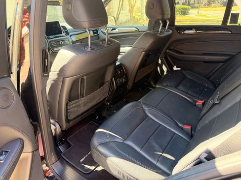 Used 2018 Mercedes-Benz GLE 43 AMG 4MATIC image 4