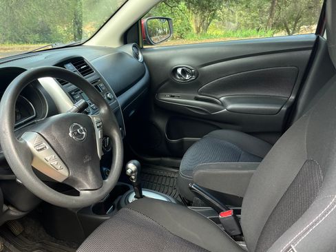 Used 2018 Nissan Versa SV FWD image 10