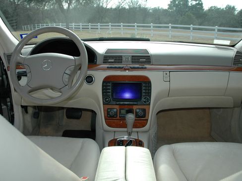 Used 2004 Mercedes-Benz S 430 S 430 Sedan 4D image 10