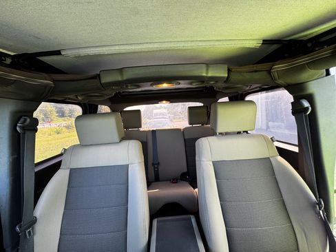 Used 2008 Jeep Wrangler Unlimited X image 15