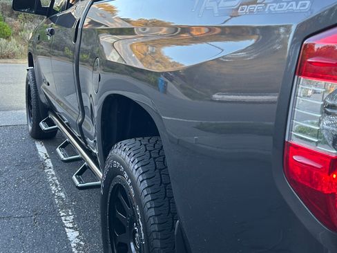 Used 2015 Toyota Tundra SR5 w/ TRD Off Road Package image 10