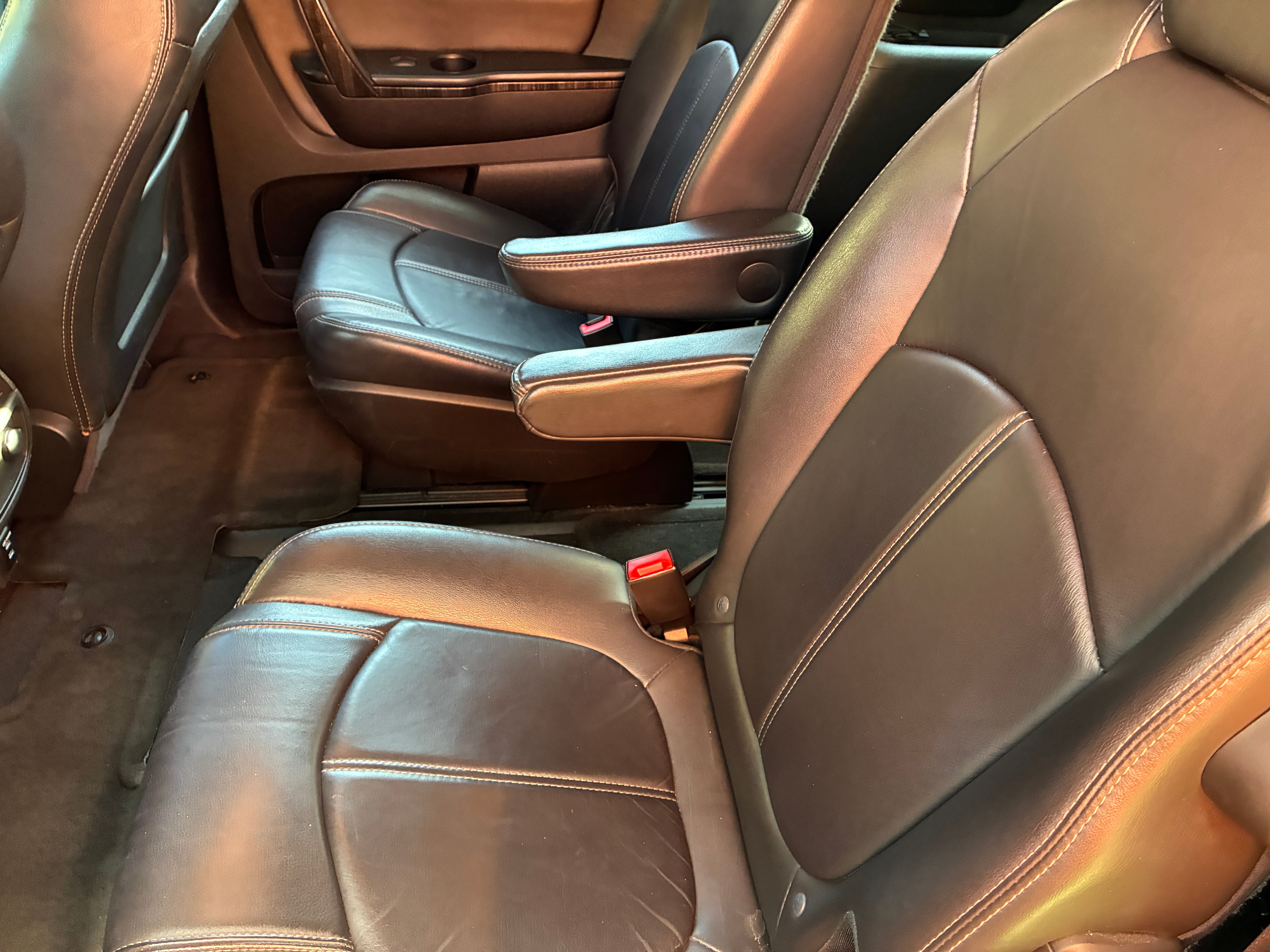 Used 2014 GMC Acadia SLT FWD image 9