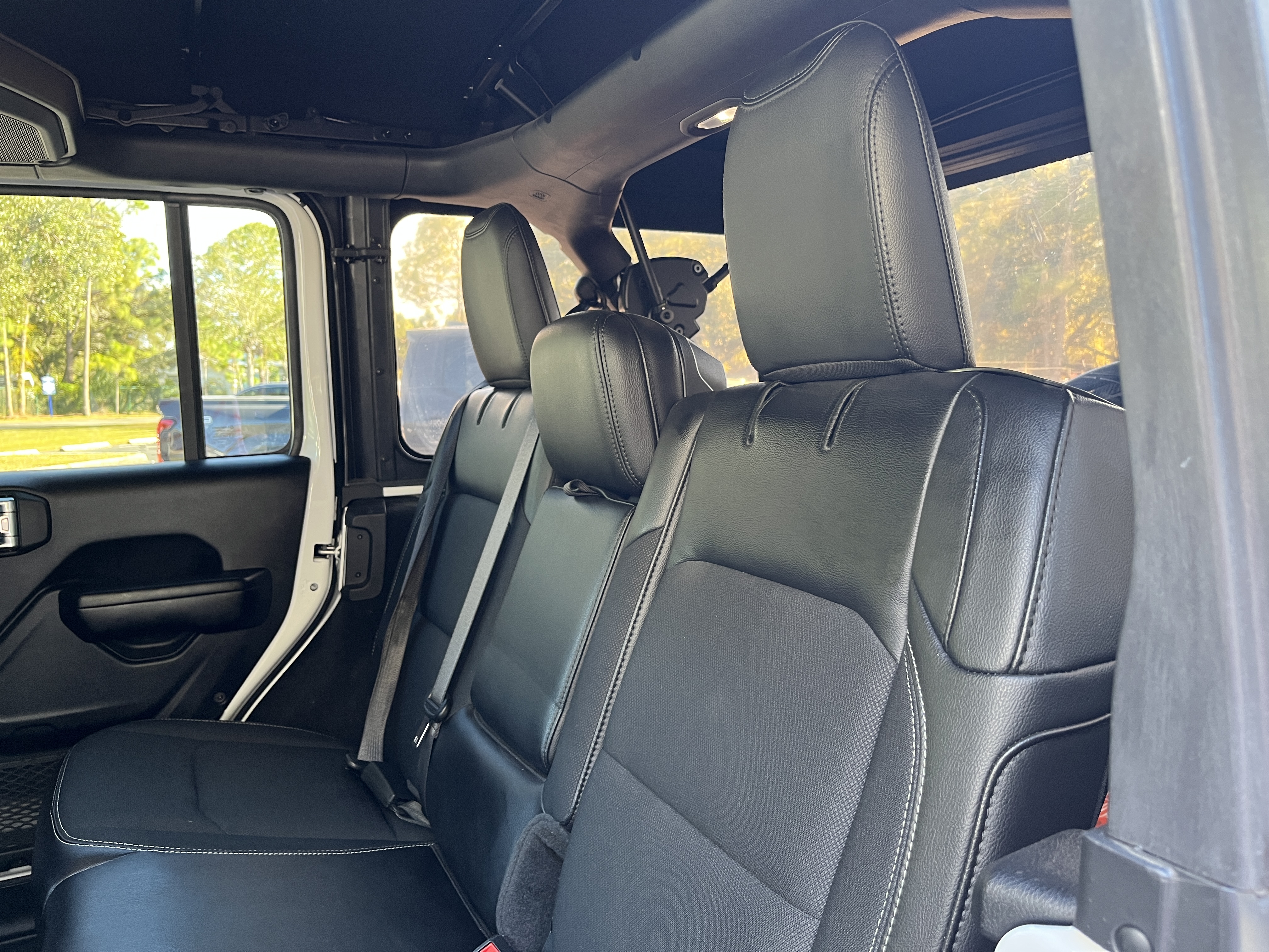 Used 2021 Jeep Wrangler Unlimited Sport AWD/4WD image 29