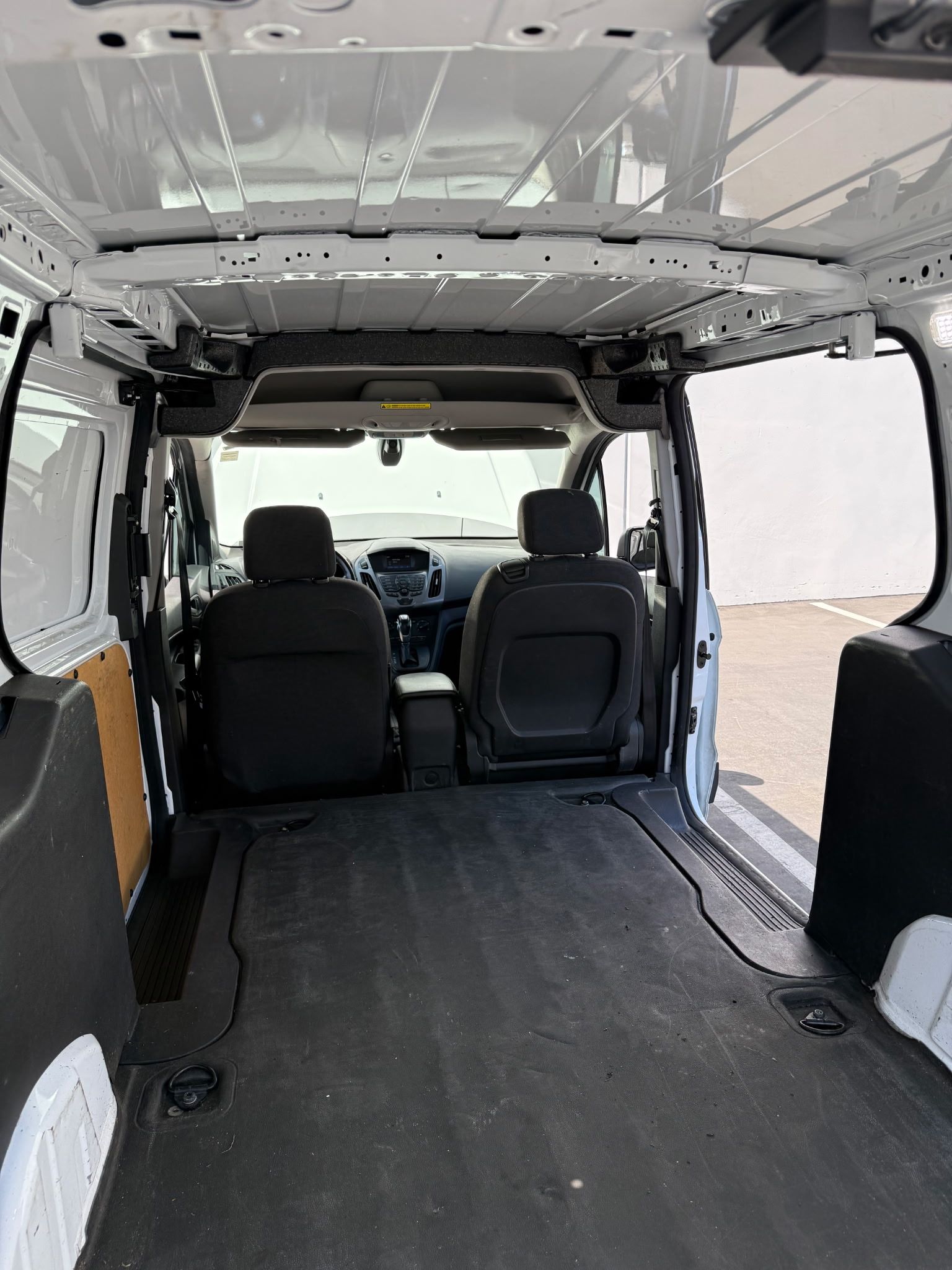 Used 2018 Ford Transit Connect XLT FWD image 15