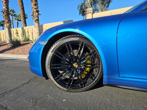 Used 2015 Porsche 911 Targa 4S image 17