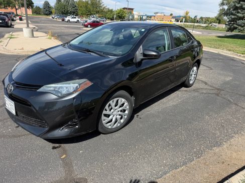 Used 2017 Toyota Corolla LE FWD image 10