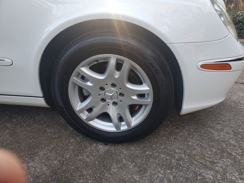 Used 2005 Mercedes-Benz E 320 Wagon image 24