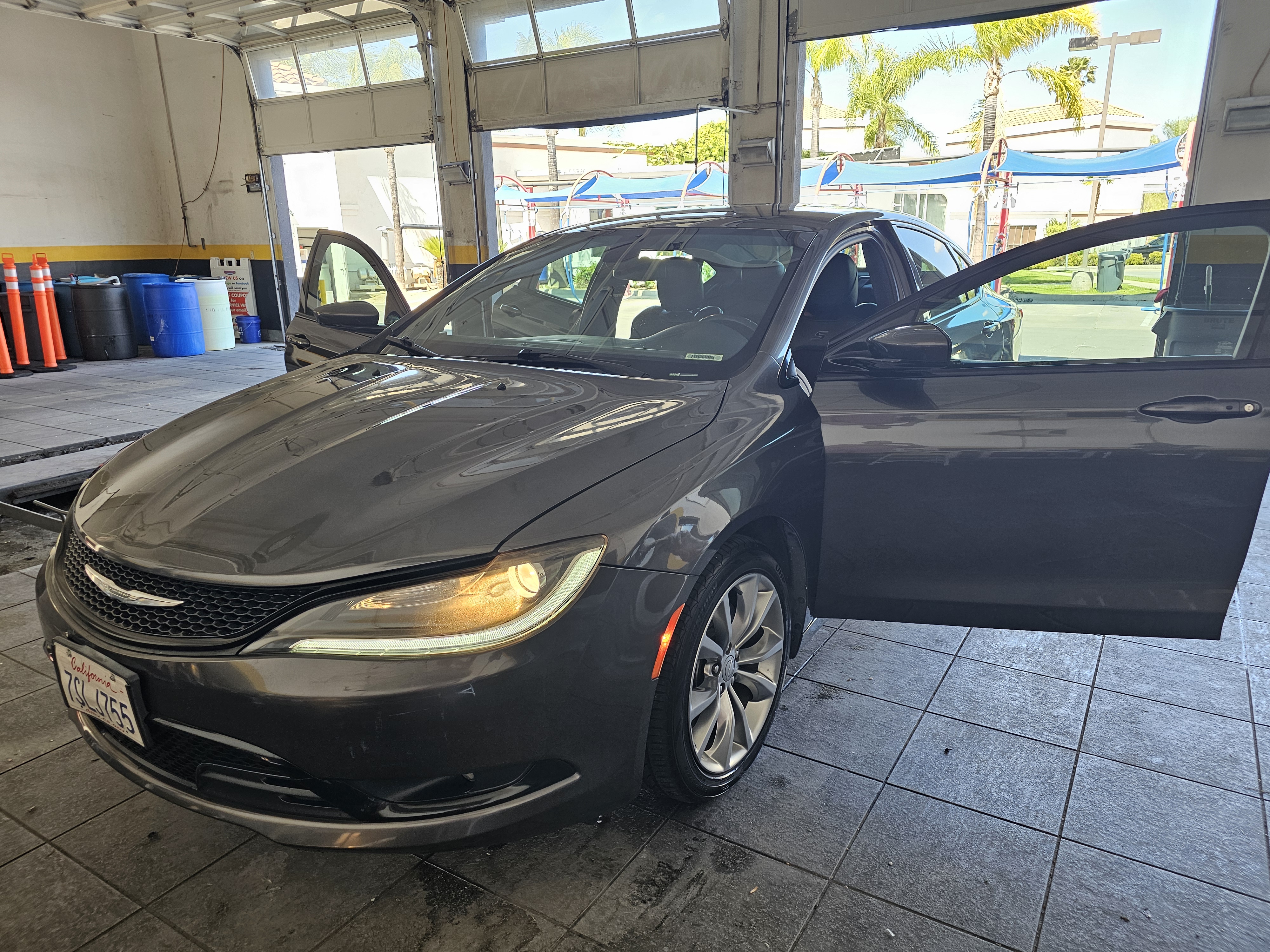 Used 2016 Chrysler 200 S FWD image 6