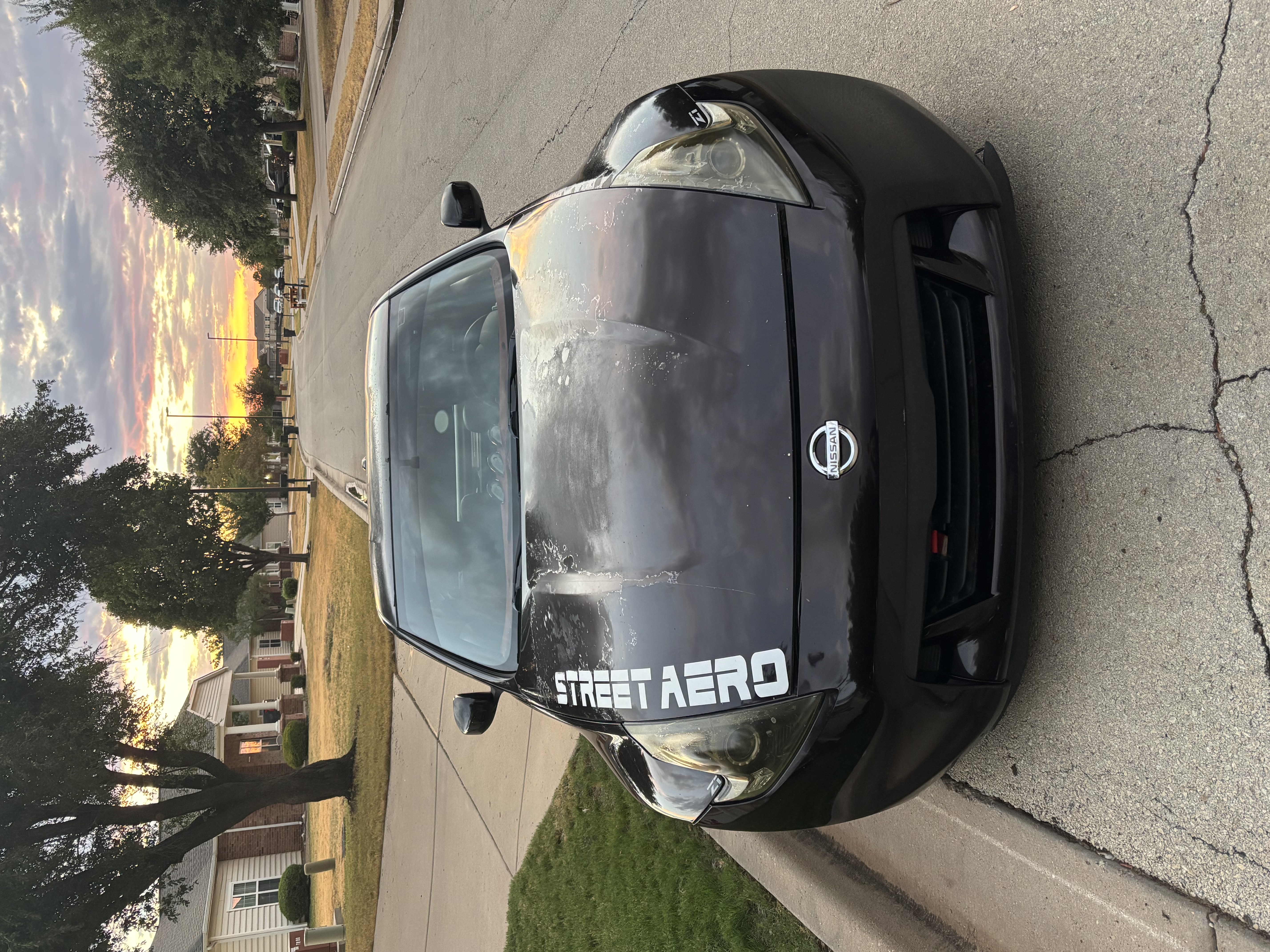 Used 2010 Nissan 370Z Touring w/ Sport Pkg RWD image 4