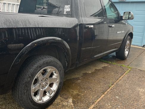 Used 2012 RAM 1500 Laramie w/ Protection Group image 4