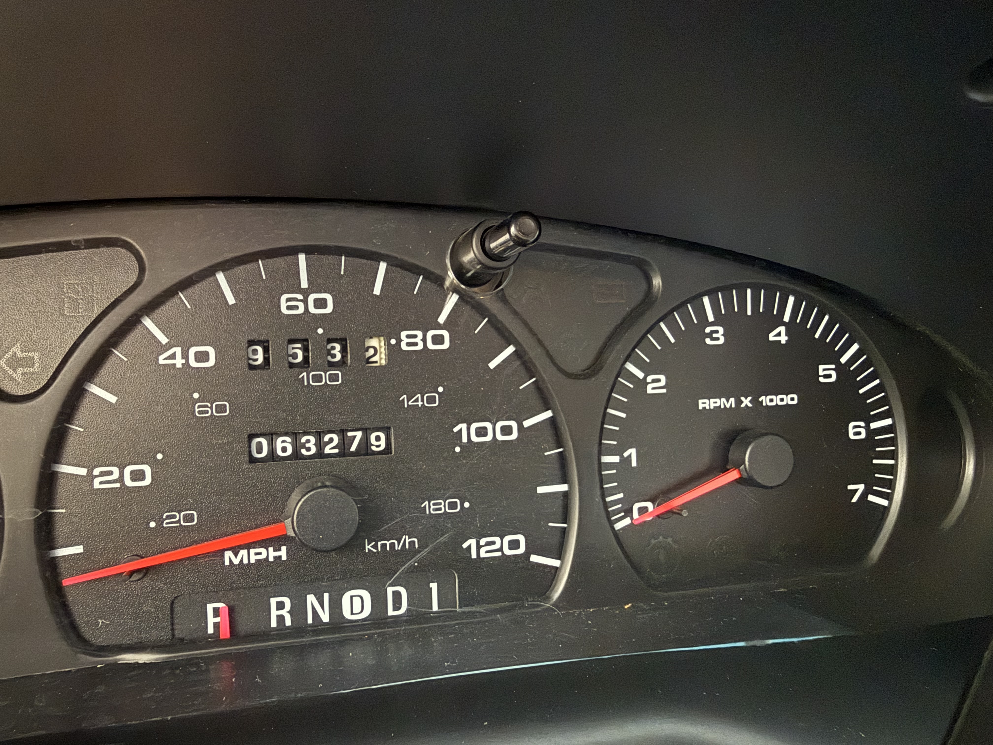 Used 2001 Ford Taurus LX FWD image 9