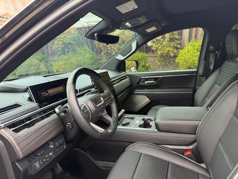 Used 2025 GMC Sierra EV Denali image 8