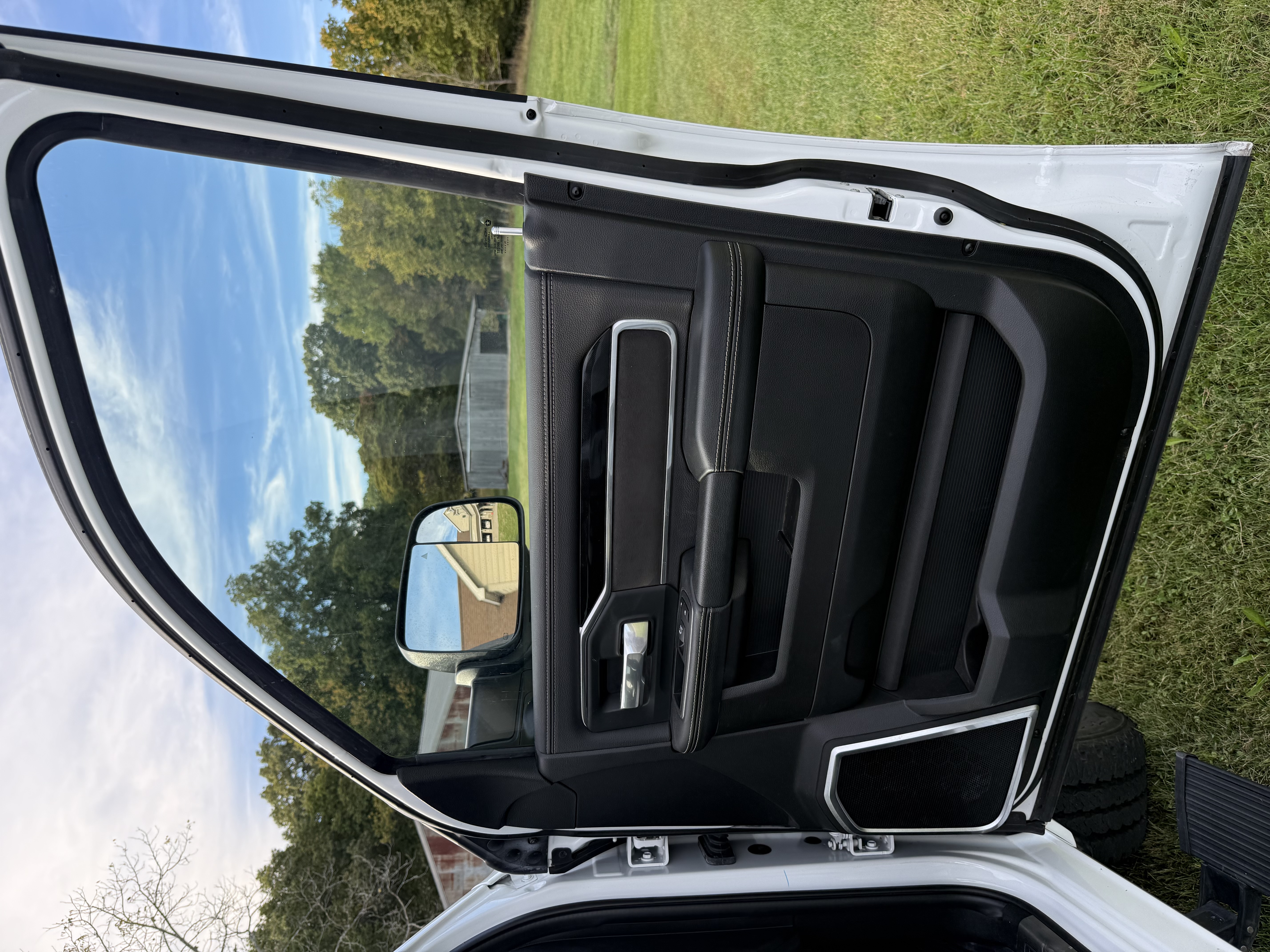 Used 2019 RAM 2500 Laramie w/ Night Edition AWD/4WD image 22