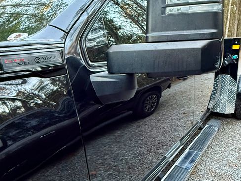 Used 2020 GMC Sierra 3500 Denali w/ Denali Ultimate Package image 8