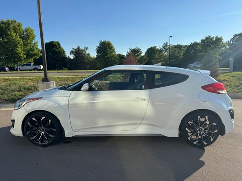 Used 2013 Hyundai Veloster Turbo FWD image 5