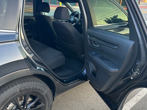 Used 2023 Honda CR-V Sport image 6