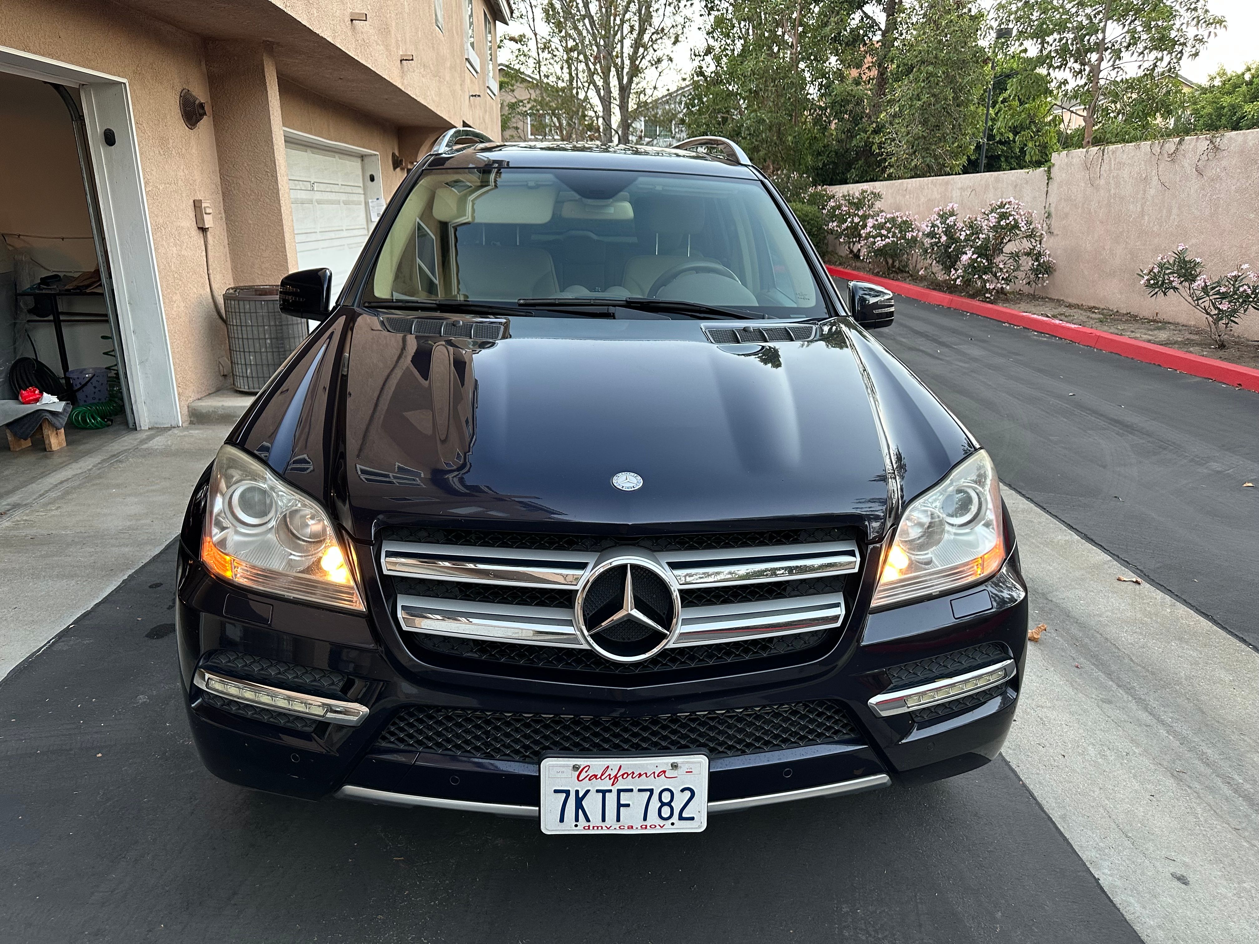 Used 2012 Mercedes-Benz GL 450 4MATIC image 9