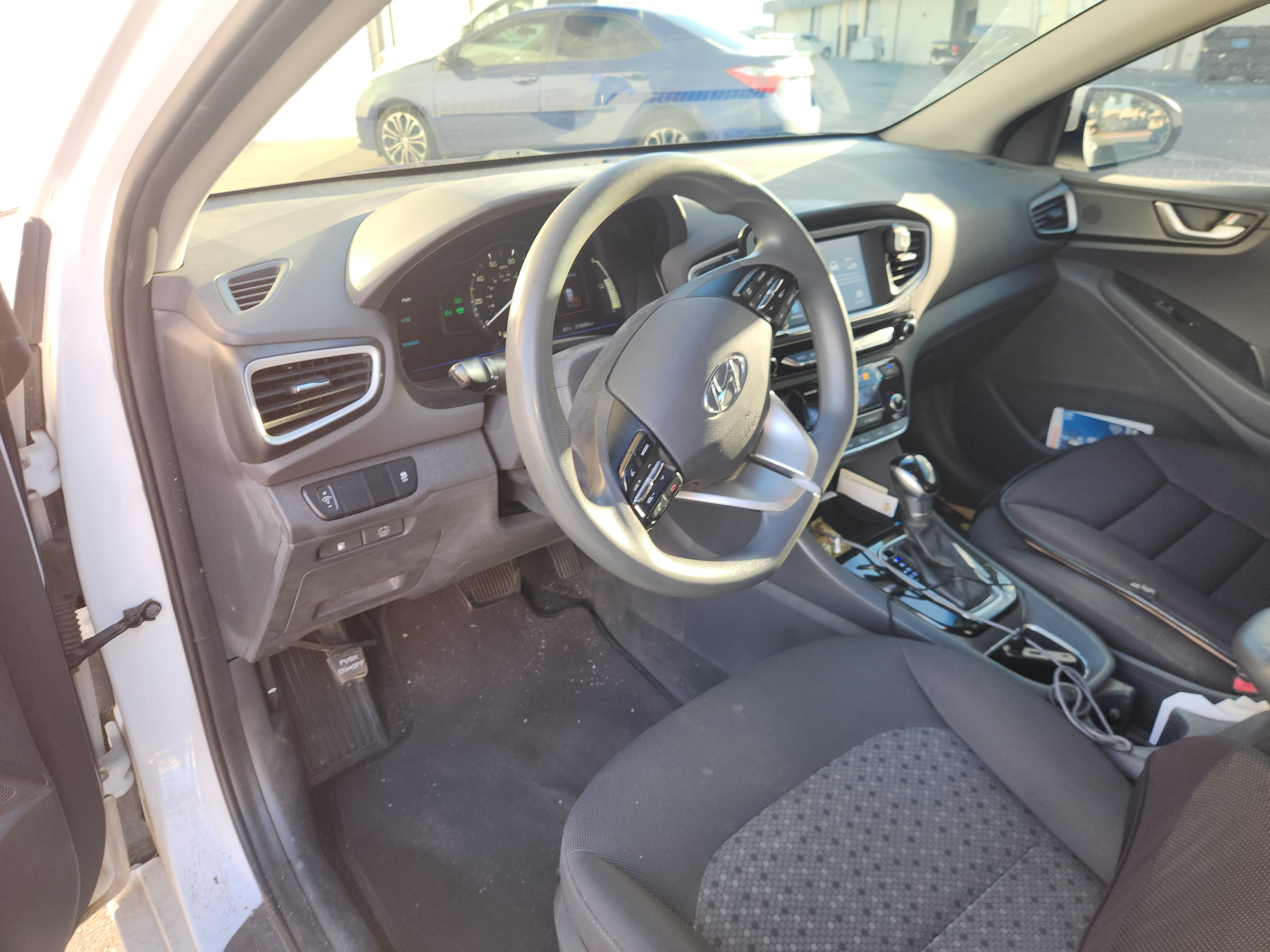 Used 2019 Hyundai Ioniq Blue FWD image 4