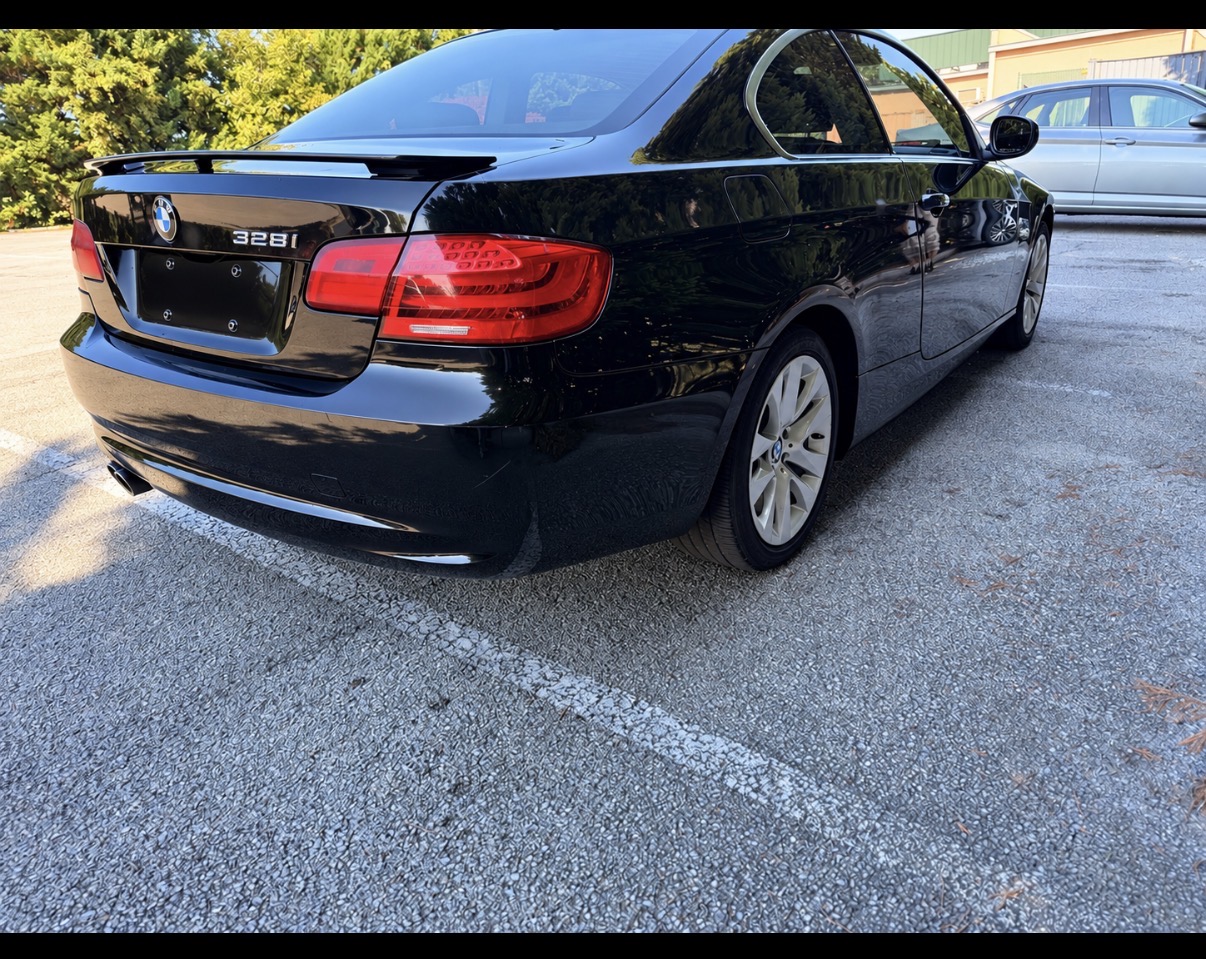 Used 2012 BMW 328i xDrive Coupe AWD/4WD image 2